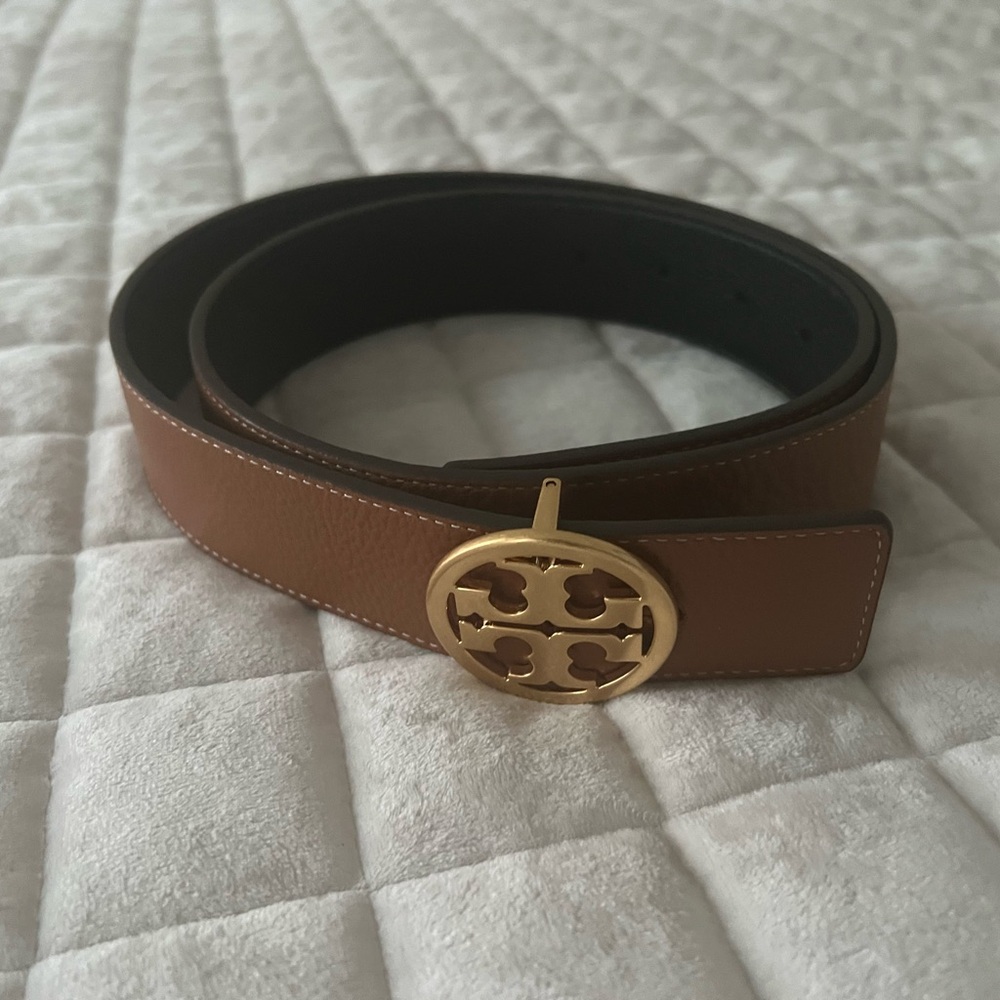 Tory Burch Miller 1,5 reversible belt size M worn ones. New condition